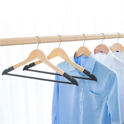 High-grade Hotel Wooden Hangers